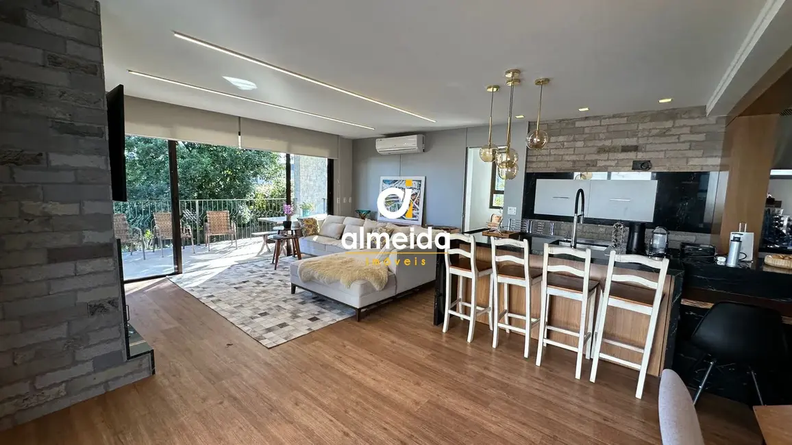 Foto 6 de Casa de Condomínio com 3 quartos à venda, 389m2 em Tomazetti, Santa Maria - RS