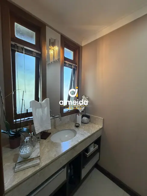 Foto 6 de Casa de Condomínio com 5 quartos para alugar, 326m2 em Tomazetti, Santa Maria - RS