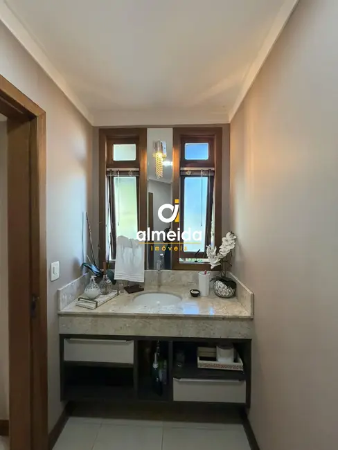Foto 7 de Casa de Condomínio com 5 quartos para alugar, 326m2 em Tomazetti, Santa Maria - RS