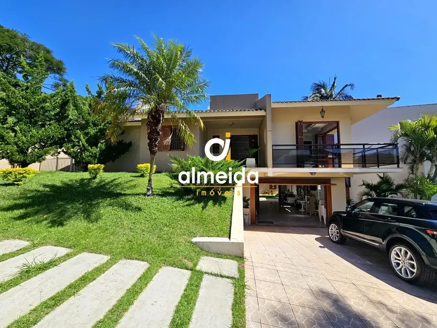 Foto 2 de Casa de Condomínio com 4 quartos à venda, 315m2 em Nossa Senhora do Perpétuo Socorro, Santa Maria - RS