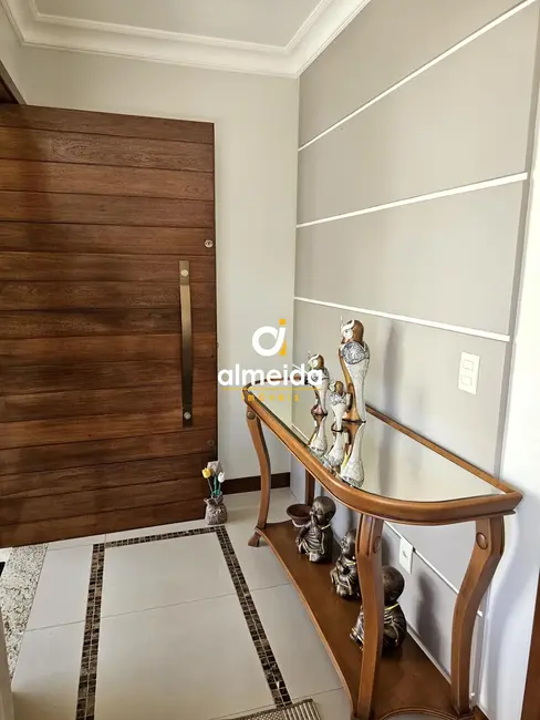 Foto 4 de Casa de Condomínio com 4 quartos à venda, 315m2 em Nossa Senhora do Perpétuo Socorro, Santa Maria - RS