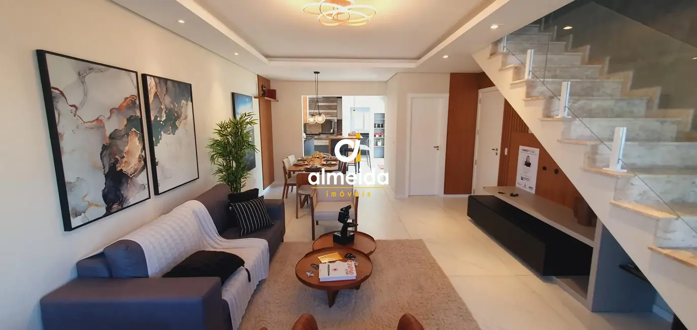 Foto 5 de Casa de Condomínio com 3 quartos à venda, 165m2 em Camobi, Santa Maria - RS