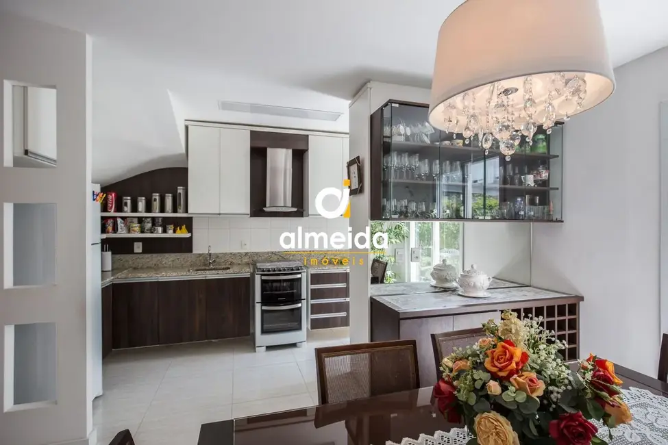 Foto 7 de Casa de Condomínio com 3 quartos à venda, 138m2 em São José, Santa Maria - RS