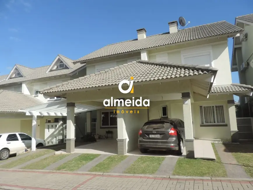 Foto 1 de Casa de Condomínio com 3 quartos à venda, 138m2 em São José, Santa Maria - RS