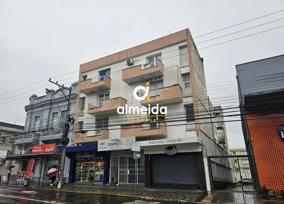 Apartamento com 3 quartos para alugar, 106m2 em Centro, Santa Maria - RS - imagem 1 Foto 1 de Apartamento com 3 quartos para alugar, 106m2 em Centro, Santa Maria - RS