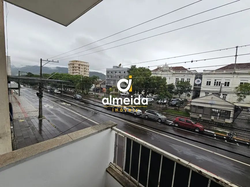 Apartamento com 3 quartos para alugar, 106m2 em Centro, Santa Maria - RS - imagem 6 Foto 6 de Apartamento com 3 quartos para alugar, 106m2 em Centro, Santa Maria - RS