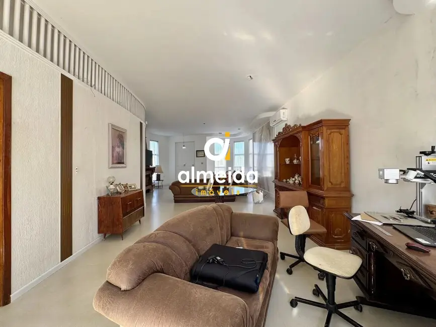 Casa de Condomínio com 3 quartos à venda, 200m2 em Camobi, Santa Maria - RS - imagem 5 Foto 5 de Casa de Condomínio com 3 quartos à venda, 200m2 em Camobi, Santa Maria - RS