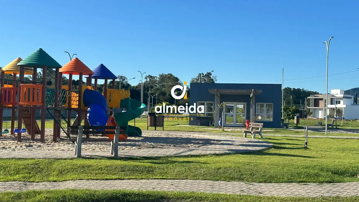 Foto 8 de Casa de Condomínio com 3 quartos à venda, 200m2 em Camobi, Santa Maria - RS