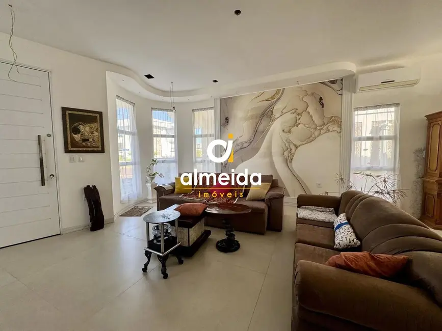 Casa de Condomínio com 3 quartos à venda, 200m2 em Camobi, Santa Maria - RS - imagem 6 Foto 6 de Casa de Condomínio com 3 quartos à venda, 200m2 em Camobi, Santa Maria - RS