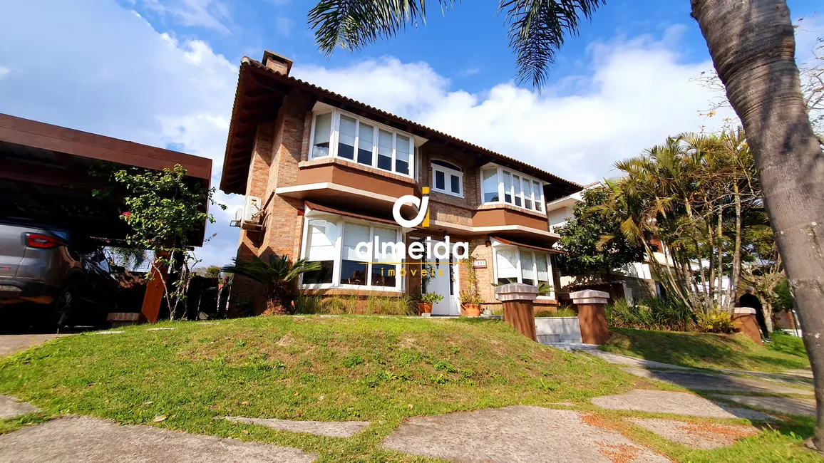 Foto 6 de Casa de Condomínio com 3 quartos à venda, 340m2 em São José, Santa Maria - RS