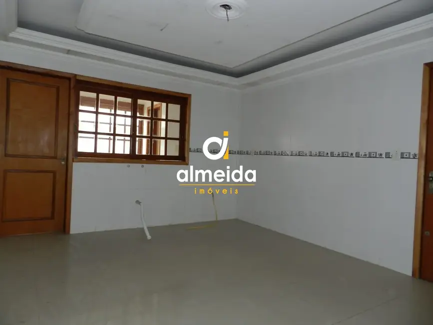 Apartamento com 3 quartos à venda, 150m2 em Nossa Senhora de Lourdes, Santa Maria - RS - imagem 4 Foto 4 de Apartamento com 3 quartos à venda, 150m2 em Nossa Senhora de Lourdes, Santa Maria - RS
