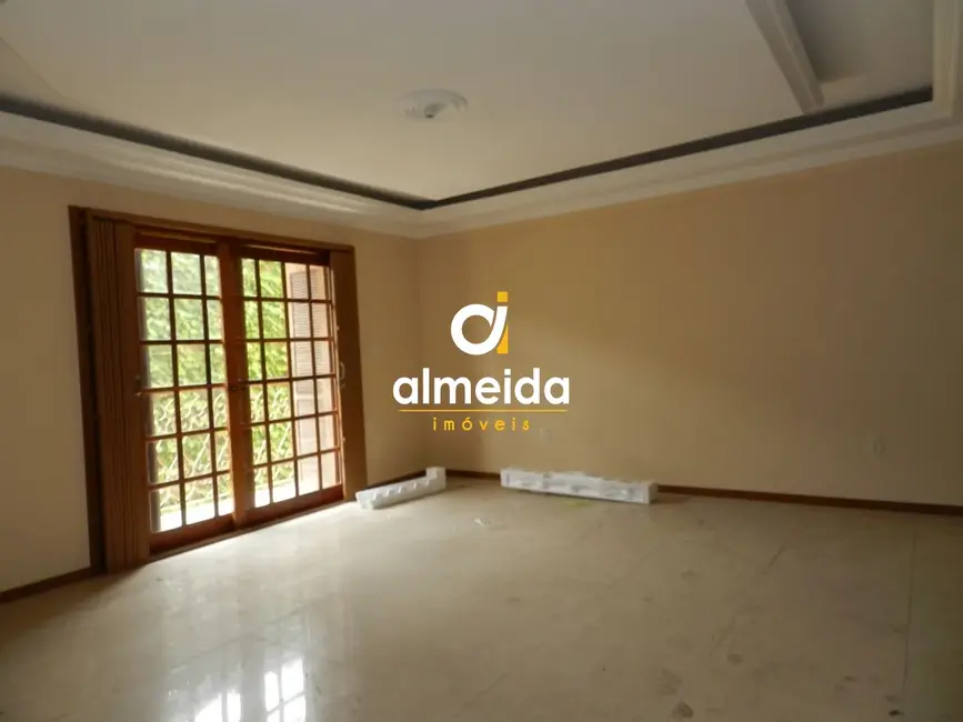Apartamento com 3 quartos à venda, 150m2 em Nossa Senhora de Lourdes, Santa Maria - RS - imagem 2 Foto 2 de Apartamento com 3 quartos à venda, 150m2 em Nossa Senhora de Lourdes, Santa Maria - RS