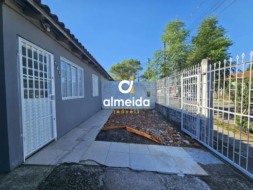 Foto 4 de Casa com 2 quartos à venda, 40m2 em Diácono João Luiz Pozzobon, Santa Maria - RS
