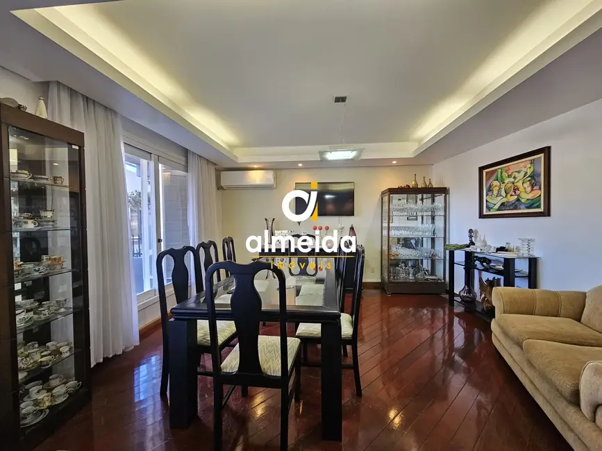 Foto 6 de Casa com 4 quartos à venda, 311m2 em Camobi, Santa Maria - RS