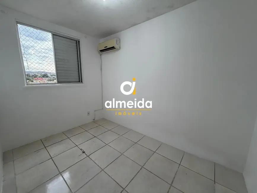 Foto 9 de Apartamento com 2 quartos para alugar, 44m2 em Nossa Senhora Medianeira, Santa Maria - RS