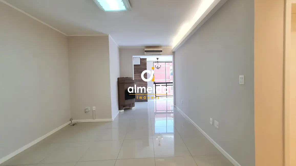 Apartamento com 2 quartos para alugar, 73m2 em Centro, Santa Maria - RS - imagem 2 Foto 2 de Apartamento com 2 quartos para alugar, 73m2 em Centro, Santa Maria - RS