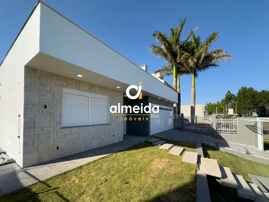 Foto 3 de Casa com 3 quartos à venda, 270m2 em Tomazetti, Santa Maria - RS
