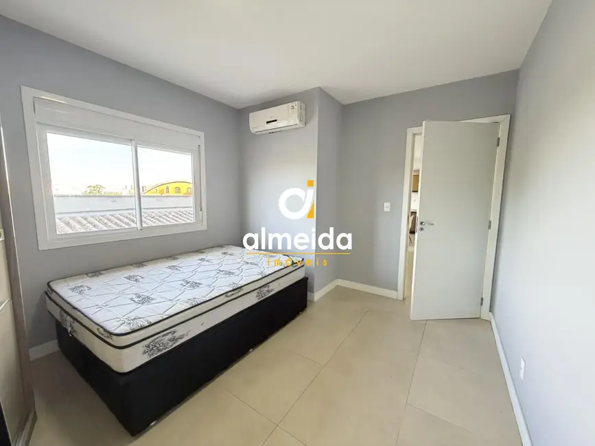 Apartamento com 1 quarto à venda, 46m2 em Nossa Senhora Medianeira, Santa Maria - RS - imagem 9 Foto 9 de Apartamento com 1 quarto à venda, 46m2 em Nossa Senhora Medianeira, Santa Maria - RS