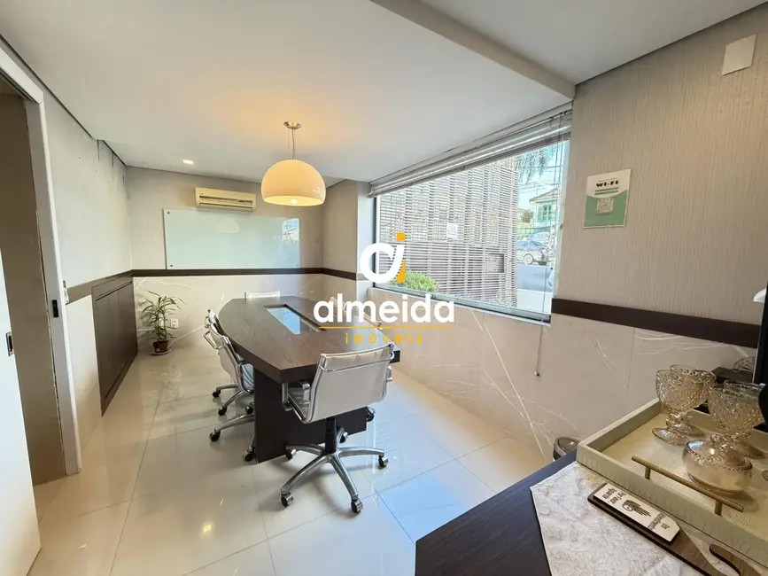 Sala Comercial com 7 quartos para alugar, 179m2 em Centro, Santa Maria - RS - imagem 9 Foto 9 de Sala Comercial com 7 quartos para alugar, 179m2 em Centro, Santa Maria - RS