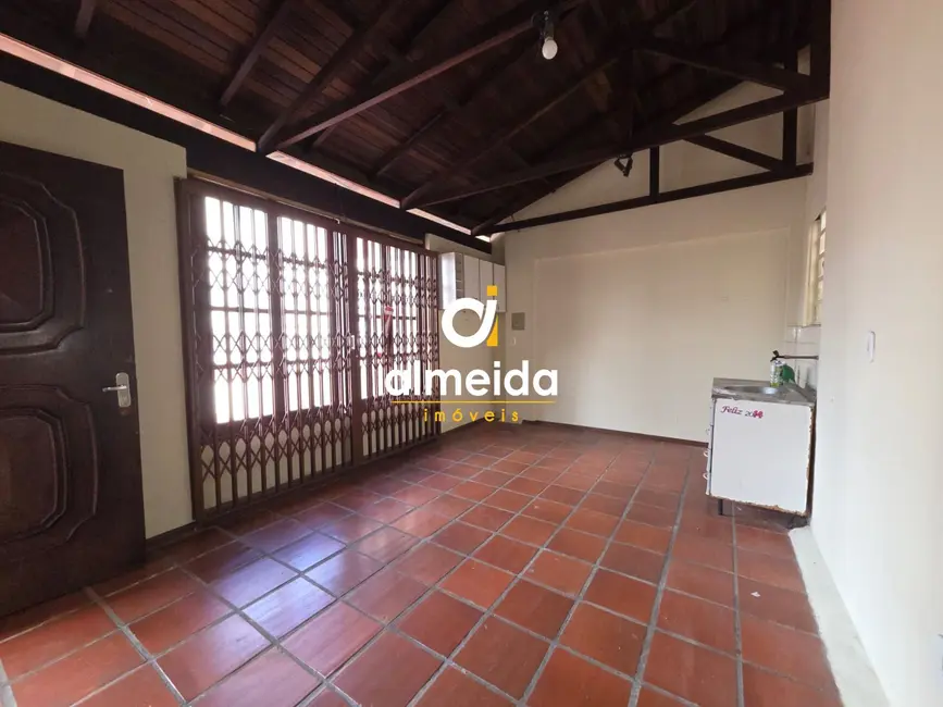 Apartamento com 8 quartos à venda, 150m2 em Centro, Santa Maria - RS - imagem 2 Foto 2 de Apartamento com 8 quartos à venda, 150m2 em Centro, Santa Maria - RS
