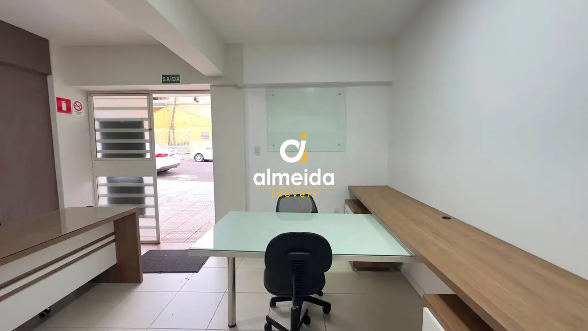 Sala Comercial com 1 quarto para alugar, 23m2 em Nossa Senhora do Rosário, Santa Maria - RS - imagem 5 Foto 5 de Sala Comercial com 1 quarto para alugar, 23m2 em Nossa Senhora do Rosário, Santa Maria - RS