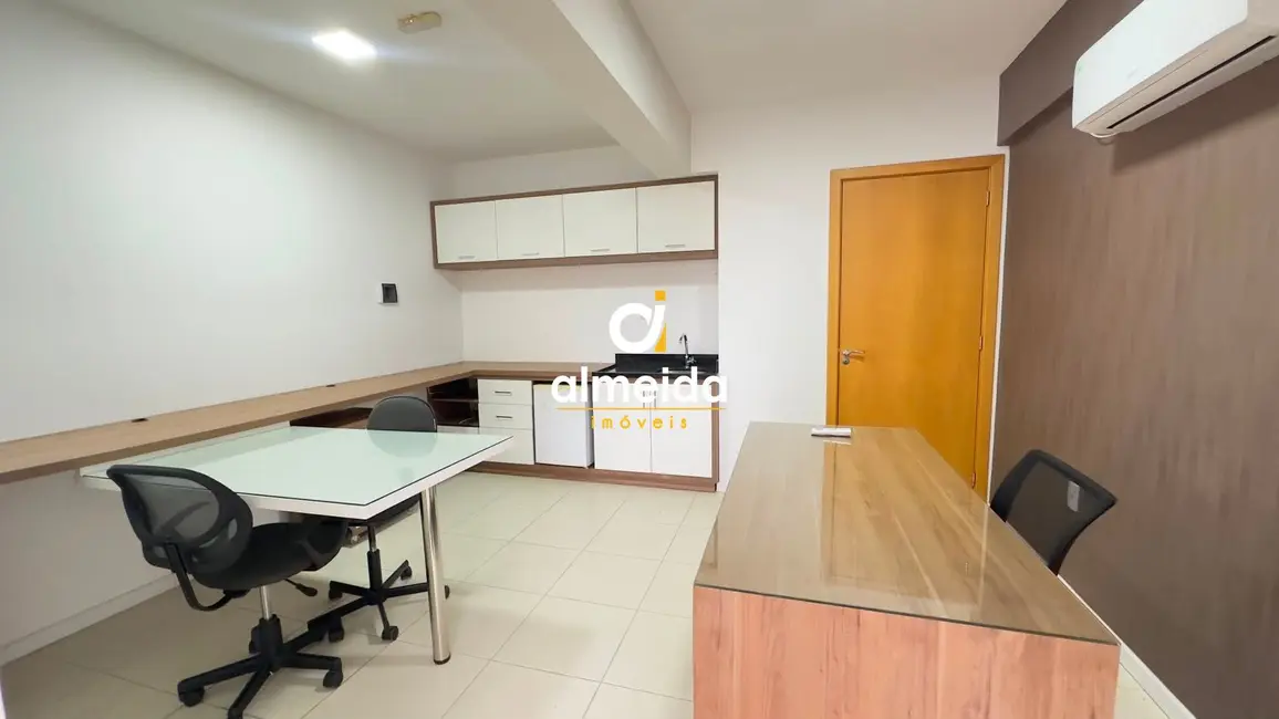 Sala Comercial com 1 quarto para alugar, 23m2 em Nossa Senhora do Rosário, Santa Maria - RS - imagem 3 Foto 3 de Sala Comercial com 1 quarto para alugar, 23m2 em Nossa Senhora do Rosário, Santa Maria - RS