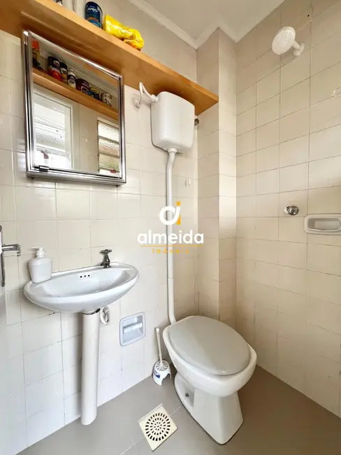 Apartamento com 2 quartos à venda, 75m2 em Centro, Santa Maria - RS - imagem 9 Foto 9 de Apartamento com 2 quartos à venda, 75m2 em Centro, Santa Maria - RS