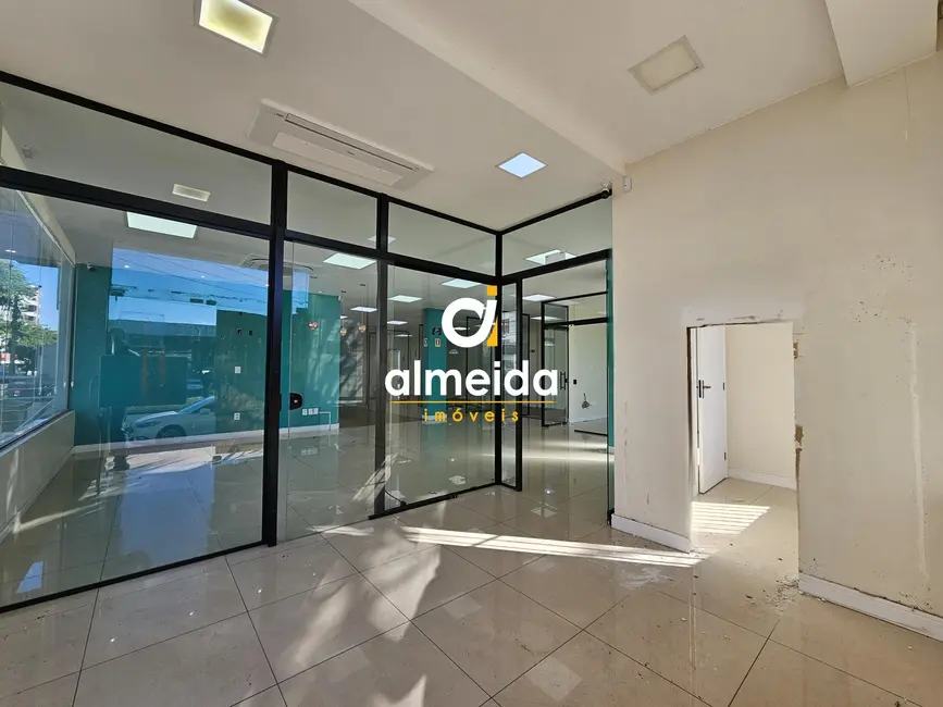 Sala Comercial com 3 quartos para alugar, 203m2 em Camobi, Santa Maria - RS - imagem 3 Foto 3 de Sala Comercial com 3 quartos para alugar, 203m2 em Camobi, Santa Maria - RS