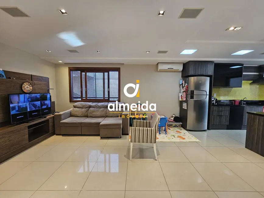 Foto 6 de Casa com 3 quartos à venda, 230m2 em Tomazetti, Santa Maria - RS