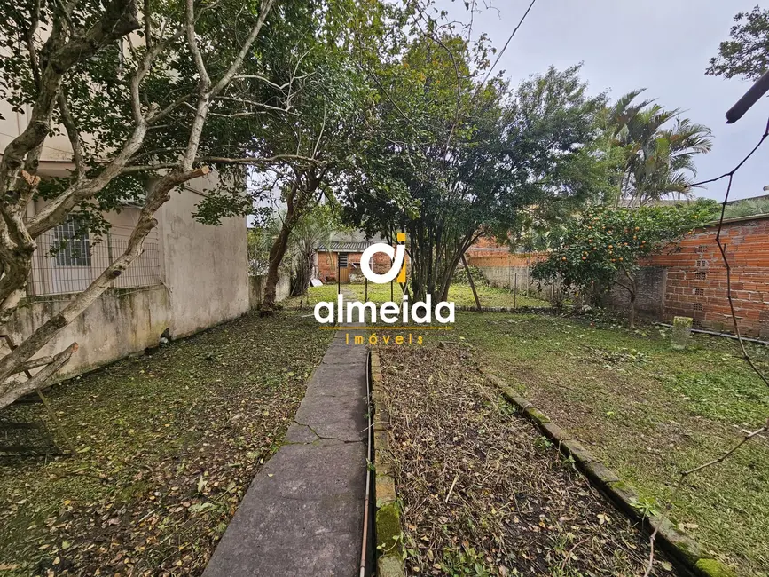 Foto 4 de Casa com 2 quartos à venda, 181m2 em Nossa Senhora do Perpétuo Socorro, Santa Maria - RS