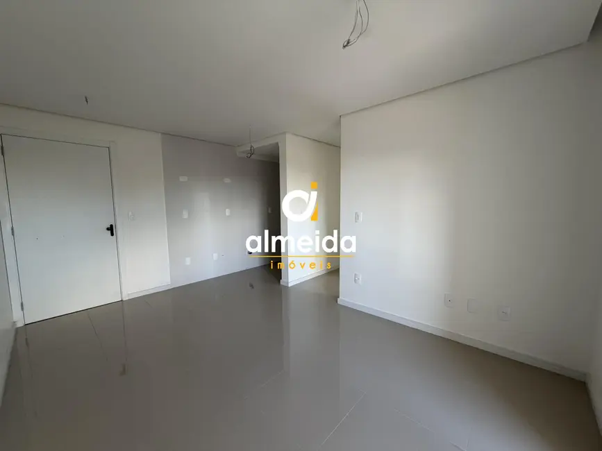 Apartamento com 2 quartos à venda, 54m2 em Uglione, Santa Maria - RS - imagem 2 Foto 2 de Apartamento com 2 quartos à venda, 54m2 em Uglione, Santa Maria - RS