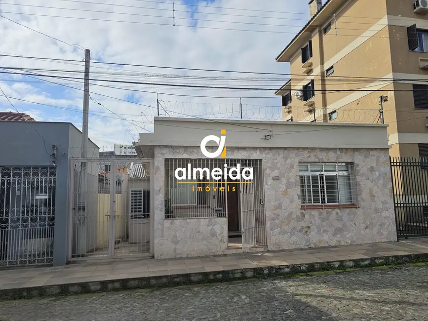 Foto 1 de Casa com 3 quartos à venda, 163m2 em Nossa Senhora do Rosário, Santa Maria - RS