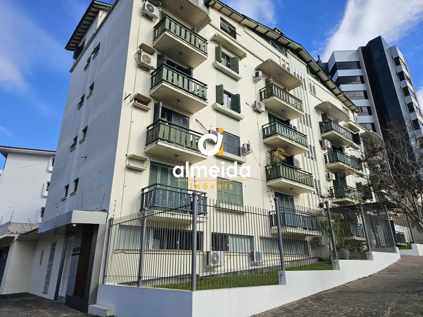 Apartamento com 3 quartos à venda, 142m2 em Nossa Senhora de Lourdes, Santa Maria - RS - imagem 3 Foto 3 de Apartamento com 3 quartos à venda, 142m2 em Nossa Senhora de Lourdes, Santa Maria - RS