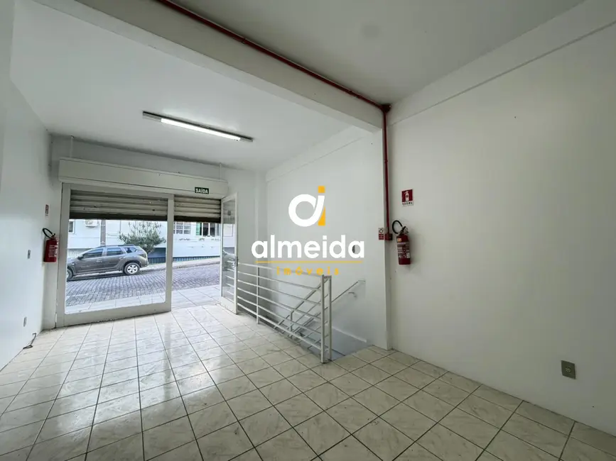 Foto 3 de Sala Comercial com 1 quarto para alugar, 75m2 em Centro, Santa Maria - RS