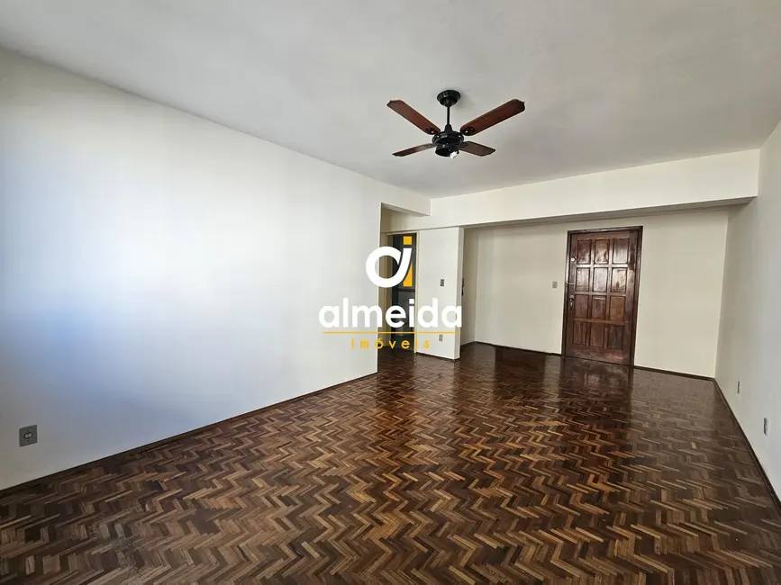 Apartamento com 2 quartos à venda, 100m2 em Nossa Senhora de Fátima, Santa Maria - RS - imagem 7 Foto 7 de Apartamento com 2 quartos à venda, 100m2 em Nossa Senhora de Fátima, Santa Maria - RS