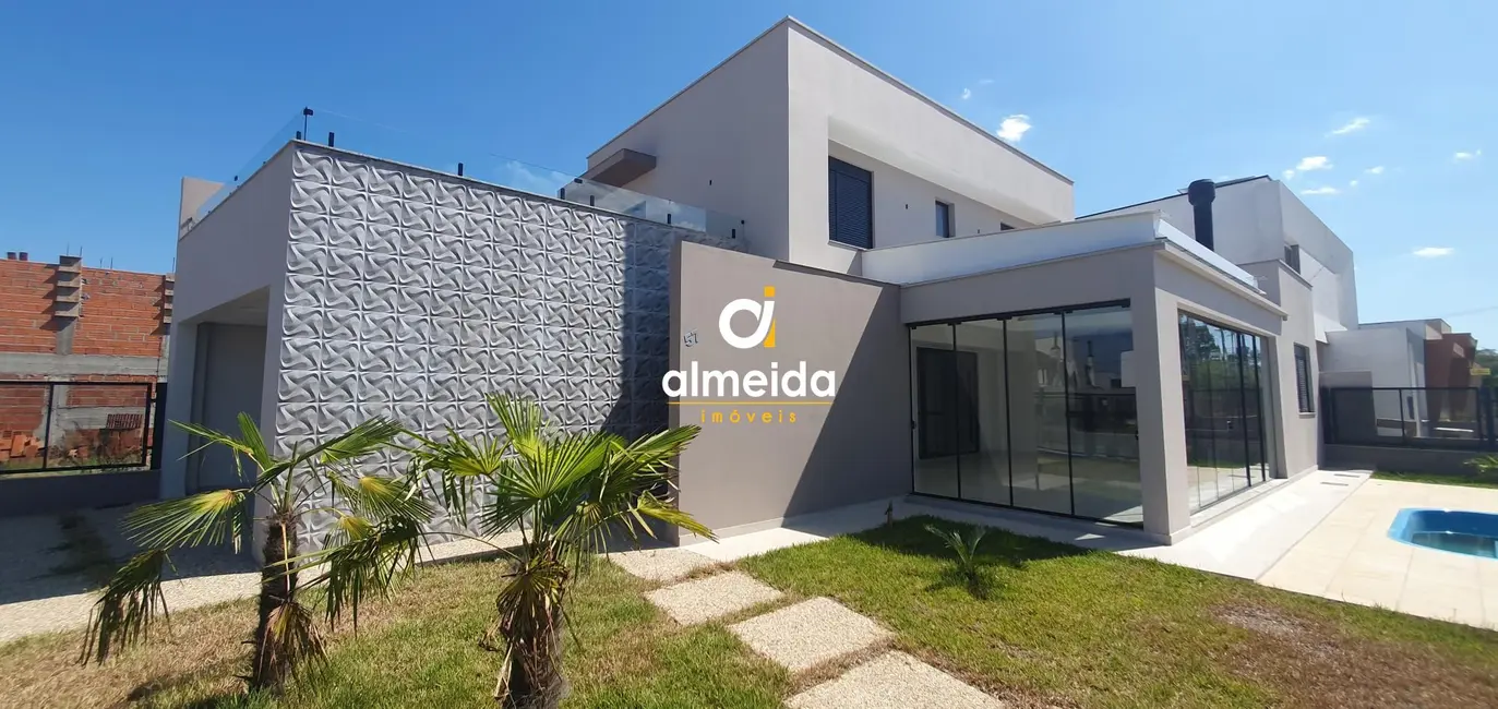 Foto 2 de Casa de Condomínio com 3 quartos à venda, 228m2 em São José, Santa Maria - RS