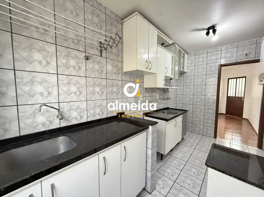 Foto 6 de Apartamento com 3 quartos à venda, 63m2 em Pinheiro Machado, Santa Maria - RS