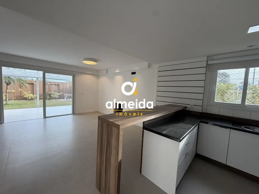 Foto 3 de Casa com 4 quartos à venda, 172m2 em São José, Santa Maria - RS