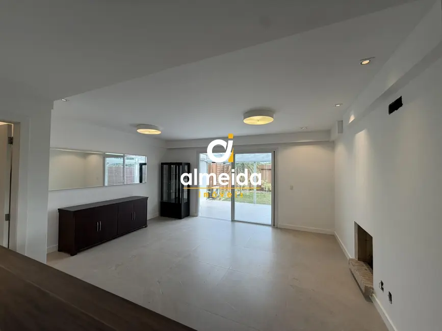 Foto 5 de Casa com 4 quartos à venda, 172m2 em São José, Santa Maria - RS