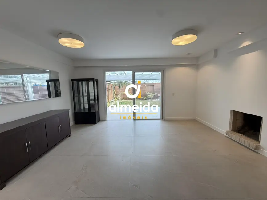 Foto 4 de Casa de Condomínio com 4 quartos à venda, 172m2 em São José, Santa Maria - RS