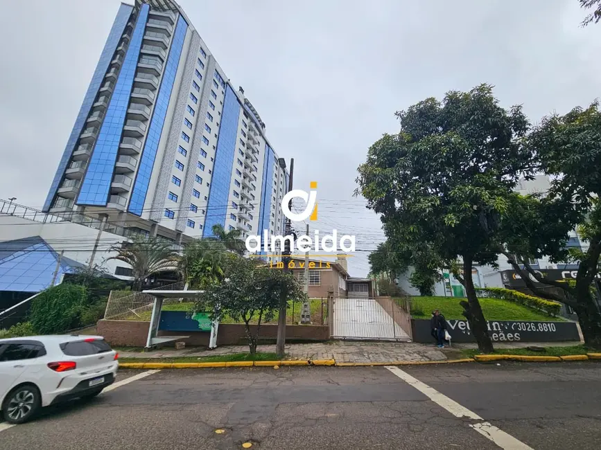 Terreno / Lote à venda, 2390m2 em Nossa Senhora Medianeira, Santa Maria - RS - imagem 1 Foto 1 de Terreno / Lote à venda, 2390m2 em Nossa Senhora Medianeira, Santa Maria - RS