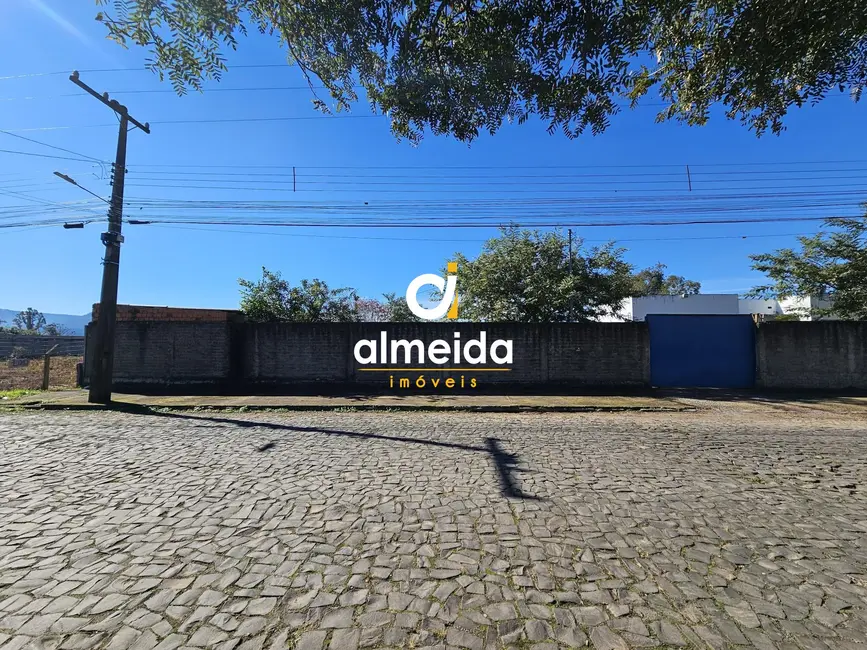 Foto 1 de Terreno / Lote à venda, 675m2 em Pé de Plátano, Santa Maria - RS
