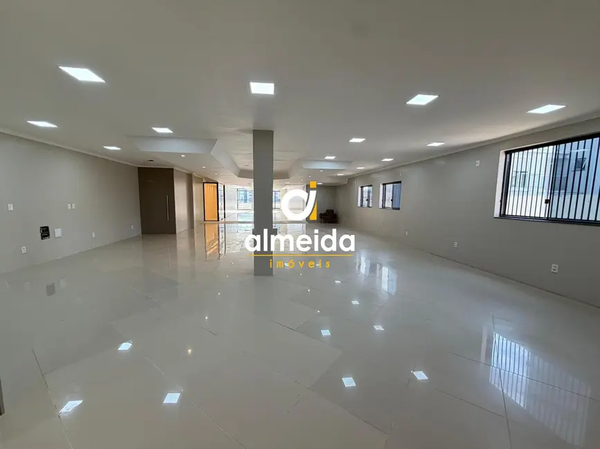 Foto 7 de Sala Comercial com 15 quartos para alugar, 300m2 em Nossa Senhora de Lourdes, Santa Maria - RS