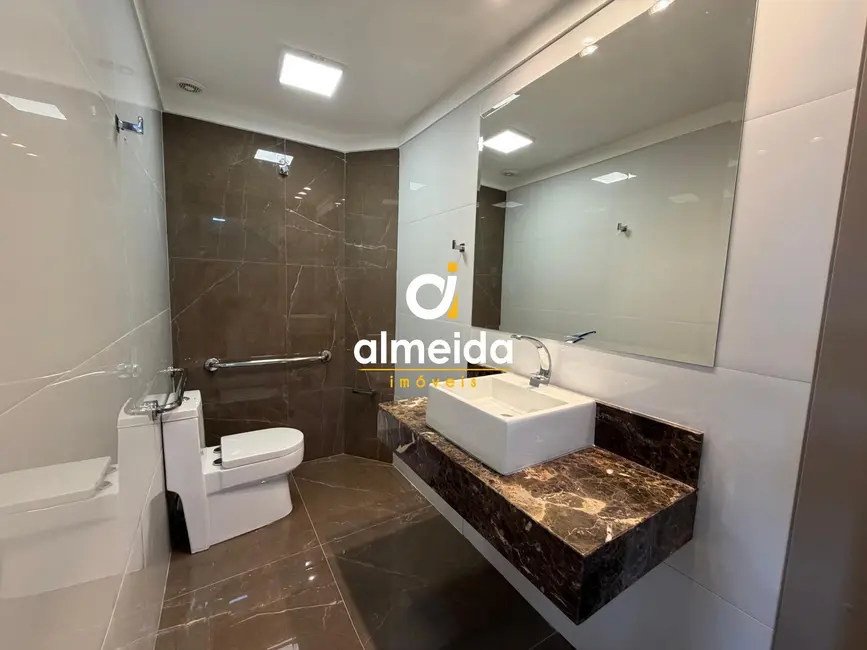 Foto 9 de Sala Comercial com 15 quartos para alugar, 300m2 em Nossa Senhora de Lourdes, Santa Maria - RS