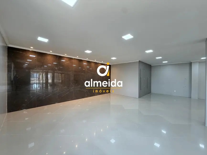 Foto 4 de Sala Comercial com 15 quartos para alugar, 300m2 em Nossa Senhora de Lourdes, Santa Maria - RS