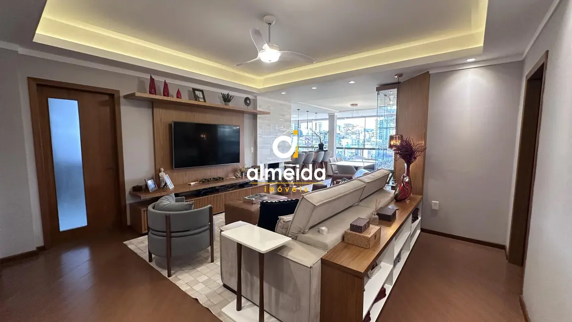Apartamento com 3 quartos à venda, 137m2 em Nossa Senhora de Lourdes, Santa Maria - RS - imagem 2 Foto 2 de Apartamento com 3 quartos à venda, 137m2 em Nossa Senhora de Lourdes, Santa Maria - RS