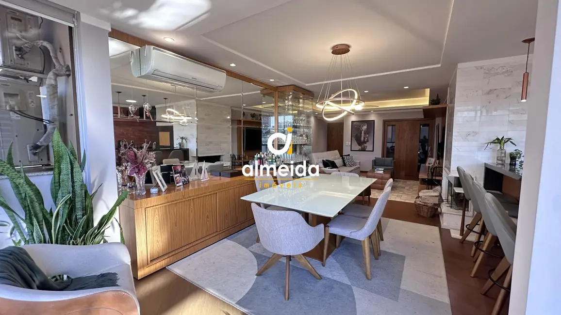 Apartamento com 3 quartos à venda, 137m2 em Nossa Senhora de Lourdes, Santa Maria - RS - imagem 5 Foto 5 de Apartamento com 3 quartos à venda, 137m2 em Nossa Senhora de Lourdes, Santa Maria - RS