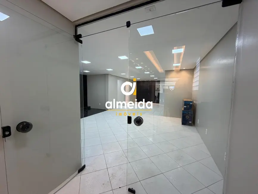 Foto 5 de Sala Comercial com 6 quartos para alugar, 130m2 em Nossa Senhora de Lourdes, Santa Maria - RS