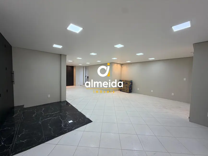 Foto 9 de Sala Comercial com 6 quartos para alugar, 130m2 em Nossa Senhora de Lourdes, Santa Maria - RS