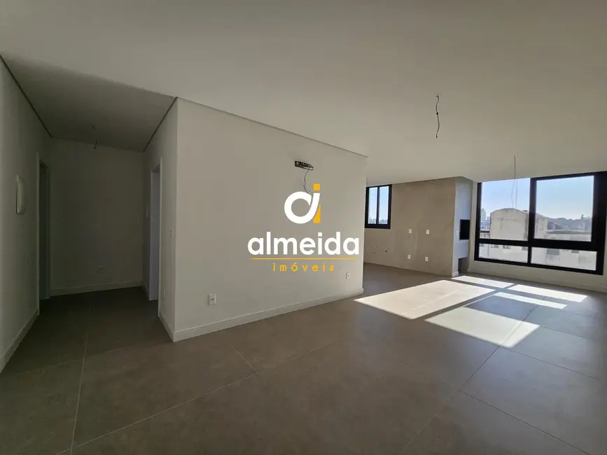 Foto 9 de Apartamento com 2 quartos à venda, 111m2 em Nossa Senhora de Lourdes, Santa Maria - RS
